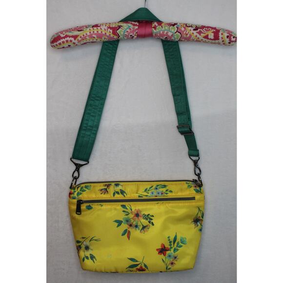 Lug Flare Crossbody Bag in Bouquet Yellow with Adjustable / Removable Strap - Picture 3 of 16